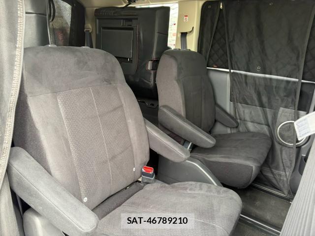 Mitsubishi DELICA 2017-11 8728881-14
