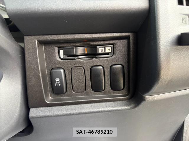 Mitsubishi DELICA 2017-11 8728881-7
