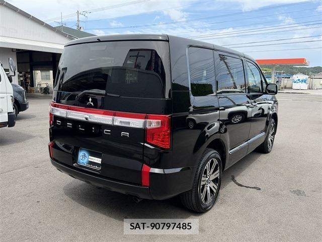 Mitsubishi DELICA 2024-02 8728983-1