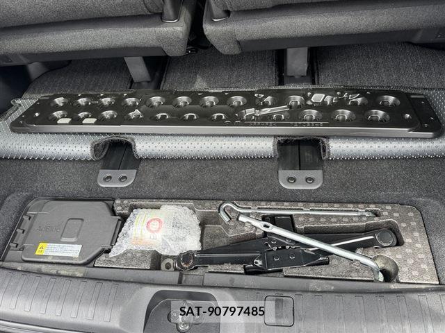 Mitsubishi DELICA 2024-02 8728983-11