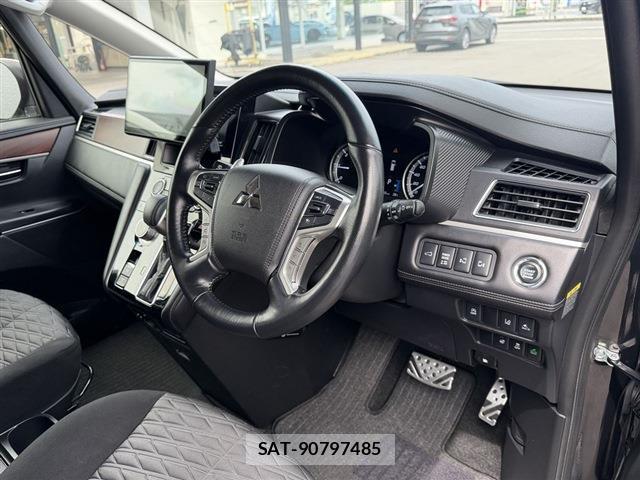Mitsubishi DELICA 2024-02 8728983-18