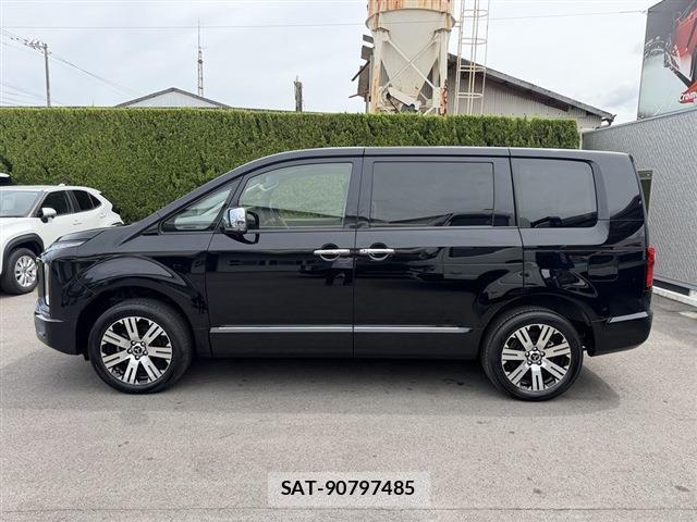 Mitsubishi DELICA 2024-02 8728983-2