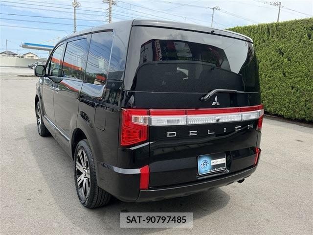 Mitsubishi DELICA 2024-02 8728983-9