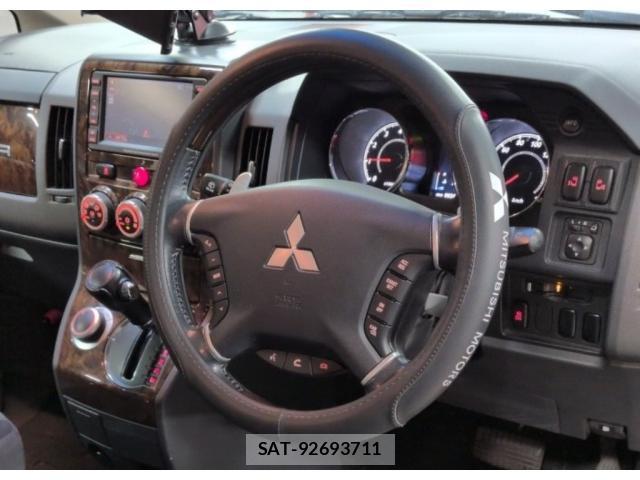 Mitsubishi DELICA 2012-07 8729161-2