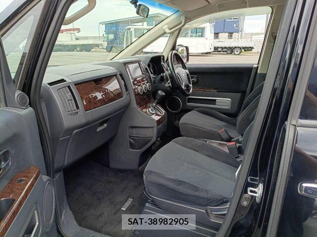 Mitsubishi DELICA 2009-04 8730490-2