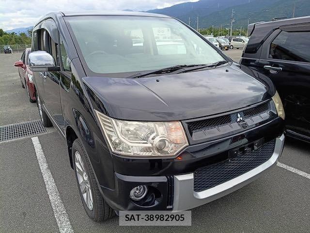 Mitsubishi DELICA 2009-04 8730490-3