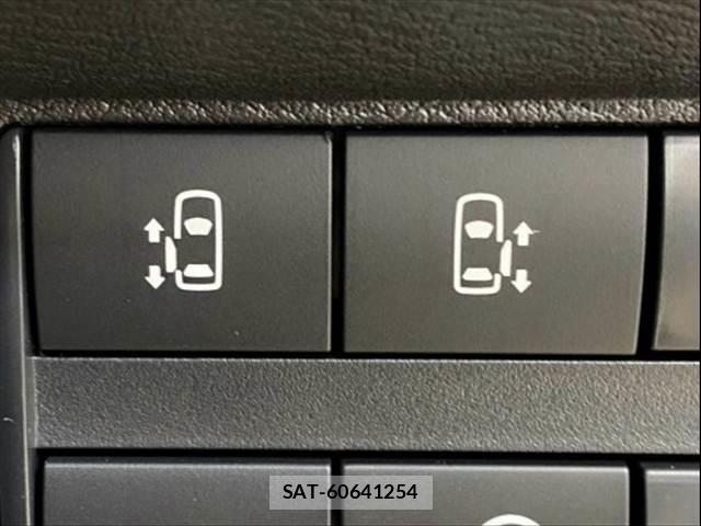 Mitsubishi DELICA MINI 2025-08 8731372-8