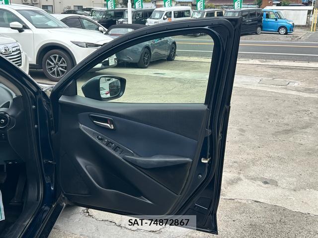 Mazda DEMIO 2015-09 8726076-18