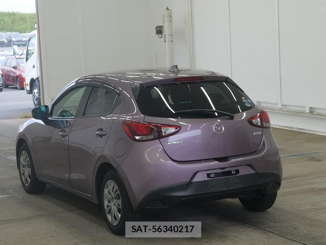 Mazda DEMIO 2015-11 8726904-1