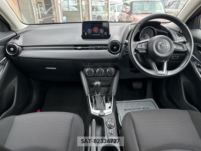 Mazda DEMIO 2017-09 8728003-1