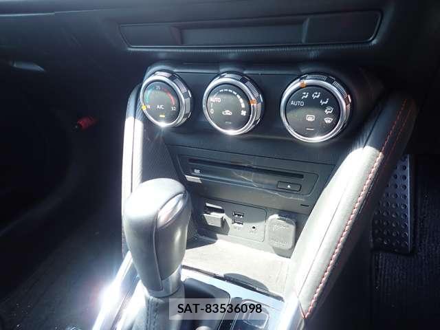 Mazda DEMIO 2015-09 8728609-17
