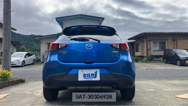 Mazda DEMIO 2015-02 8729580-1