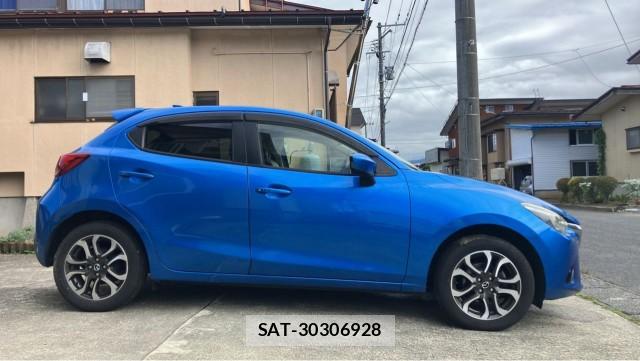 Mazda DEMIO 2015-02 8729580-3