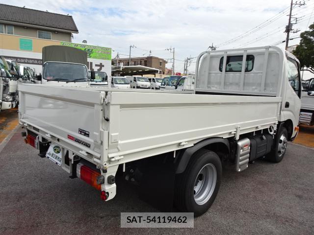 Hino DUTRO 2023-09 8726445-13