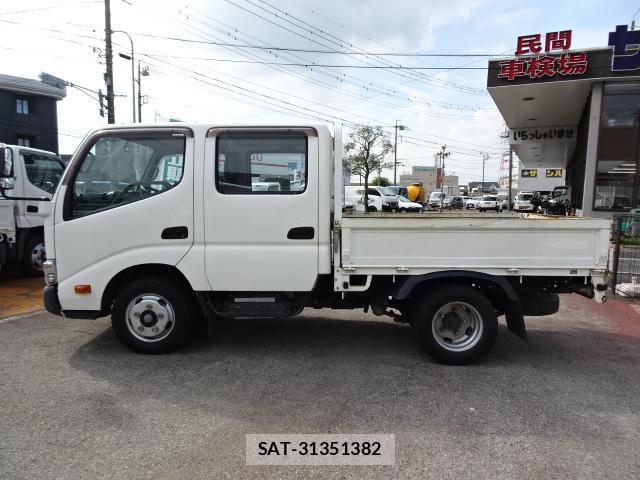 Hino DUTRO 2019-05 8726446-10