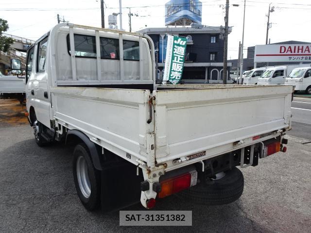Hino DUTRO 2019-05 8726446-14