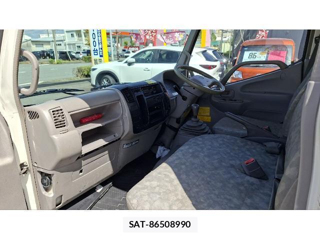 Hino DUTRO 2011-01 8727826-14
