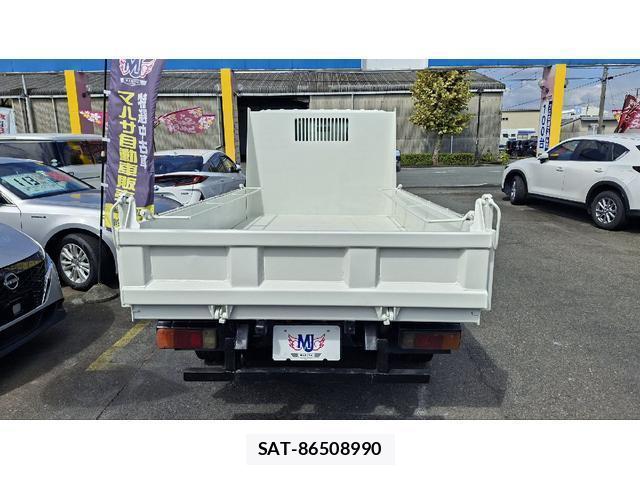 Hino DUTRO 2011-01 8727826-17