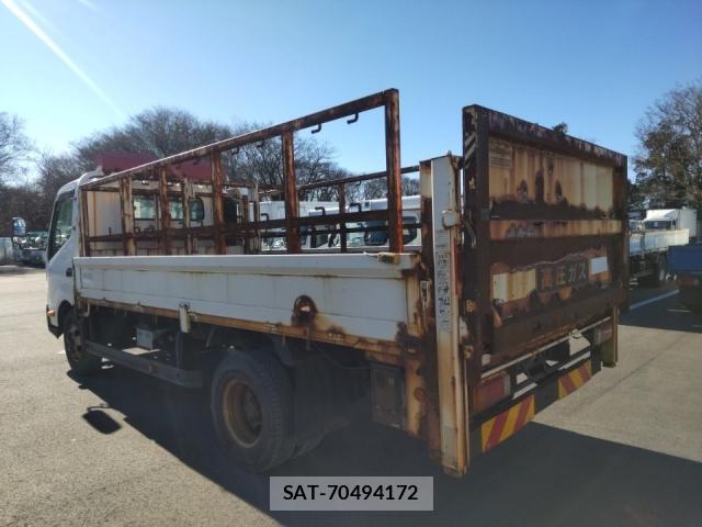 Hino DUTRO 2014-12 8728933-1