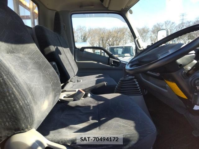 Hino DUTRO 2014-12 8728933-2