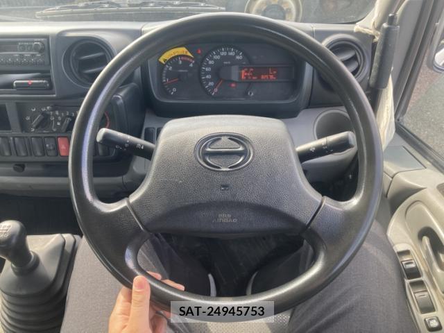 Hino DUTRO 2014-01 8730401-11