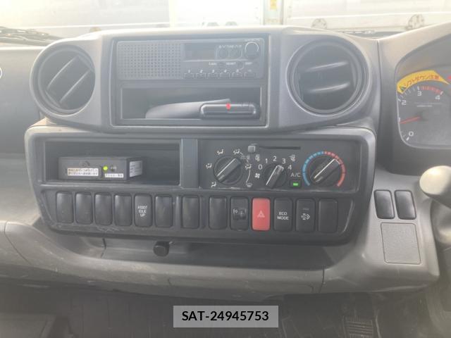 Hino DUTRO 2014-01 8730401-14