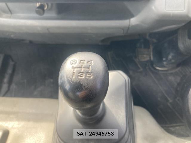 Hino DUTRO 2014-01 8730401-15