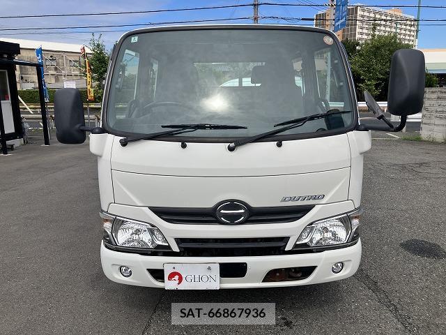 Hino DUTRO 2017-02 8730729-1
