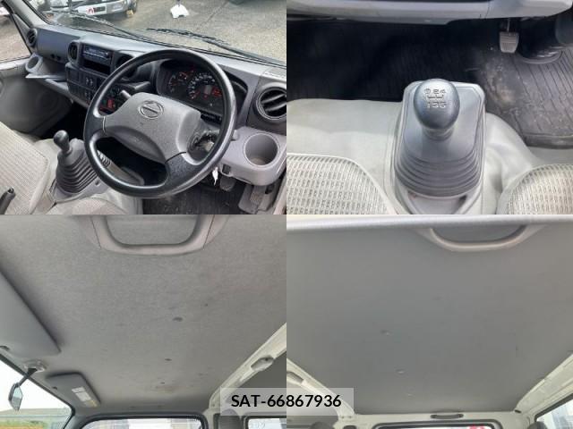 Hino DUTRO 2017-02 8730729-10