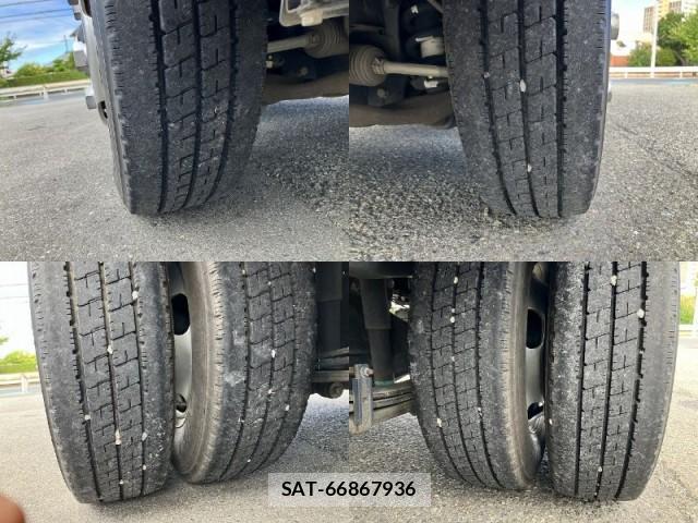 Hino DUTRO 2017-02 8730729-15