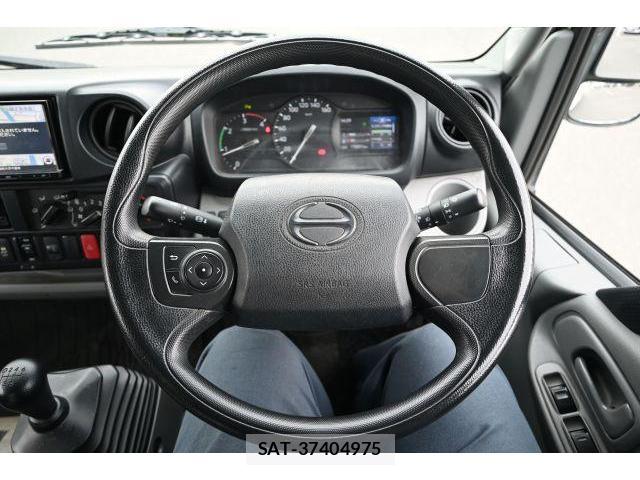 Hino DUTRO 2020-07 8730774-17