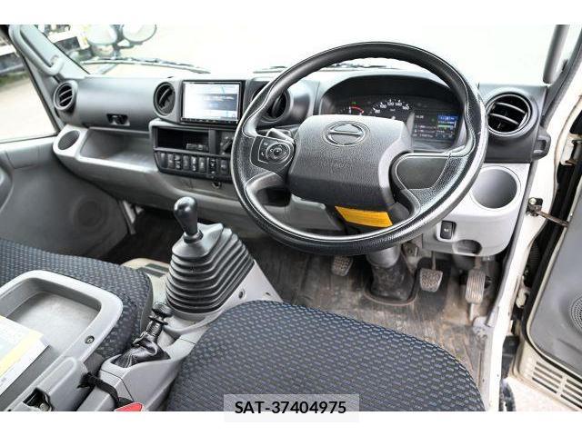 Hino DUTRO 2020-07 8730774-2
