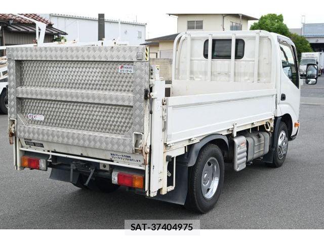 Hino DUTRO 2020-07 8730774-4
