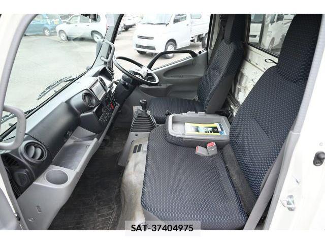Hino DUTRO 2020-07 8730774-6
