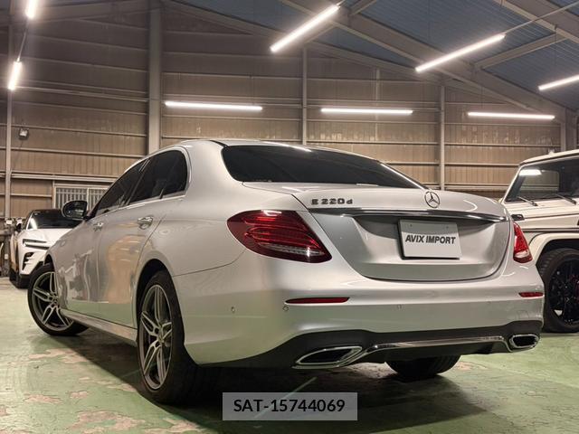 Mercedes Benz E-CLASS 2019-02 8726128-19