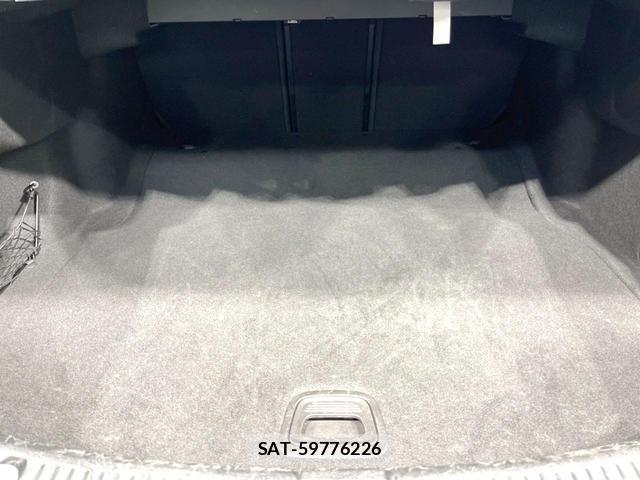 Mercedes Benz E-CLASS 2017-03 8728448-12