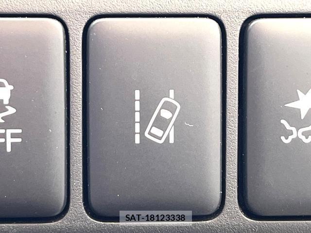 Mitsubishi ECLIPSE CROSS 2022-04 8728705-5