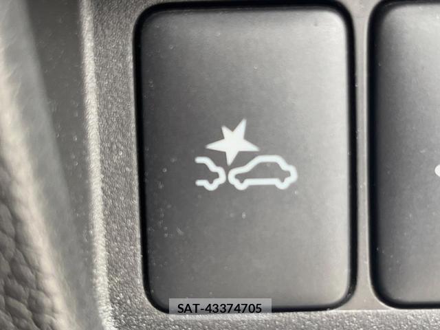 Mitsubishi EK SPACE 2016-09 8727143-5