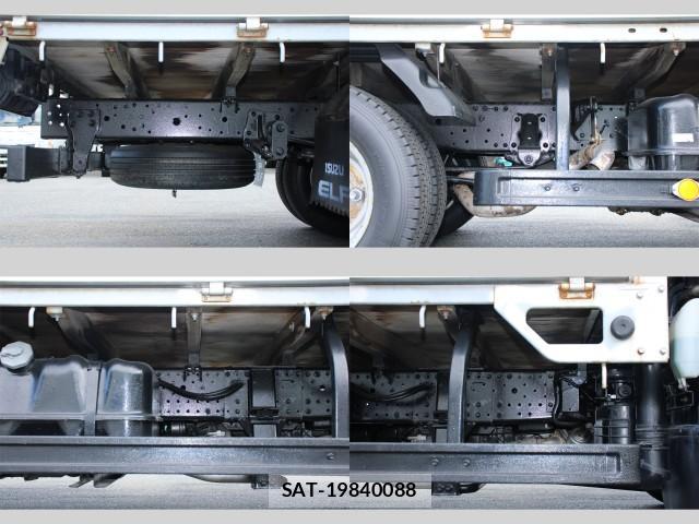 Isuzu ELF TRUCK 2012-10 8727939-17