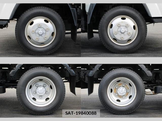Isuzu ELF TRUCK 2012-10 8727939-18