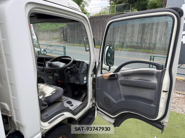 Isuzu ELF TRUCK 2010-07 8731037-4