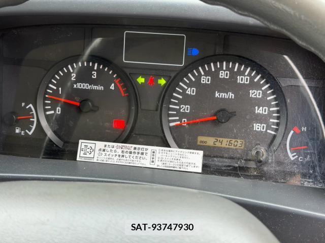 Isuzu ELF TRUCK 2010-07 8731037-9