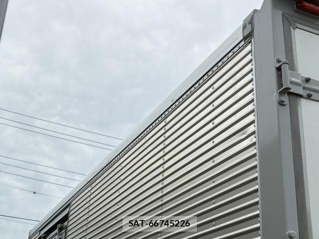 Isuzu ELF TRUCK 2019-11 8731405-14