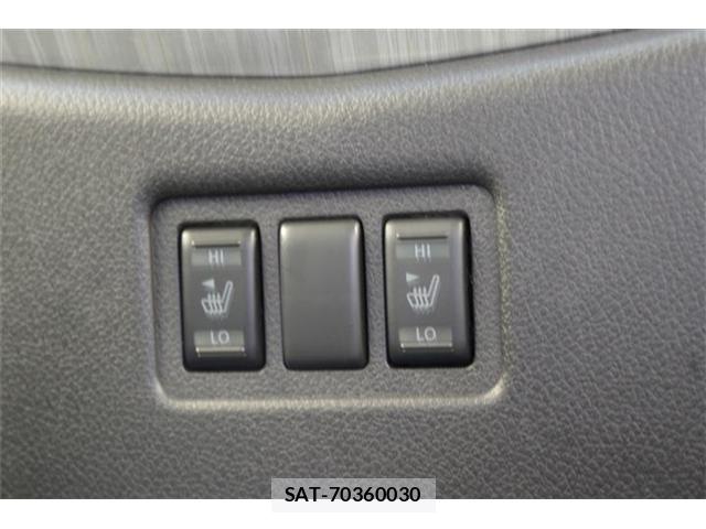 Nissan ELGRAND 2018-02 8726151-11