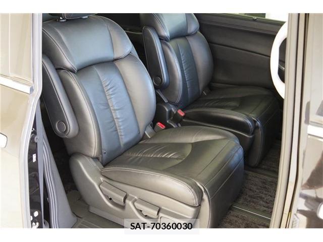 Nissan ELGRAND 2018-02 8726151-15