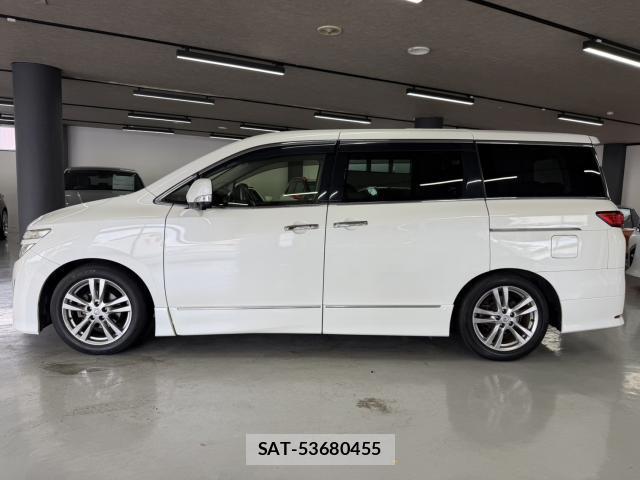 Nissan ELGRAND 2013-03 8726646-10