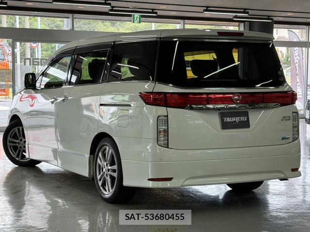 Nissan ELGRAND 2013-03 8726646-13