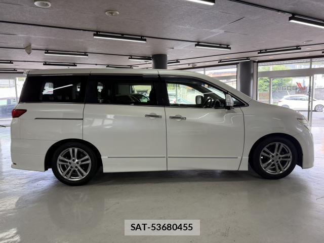 Nissan ELGRAND 2013-03 8726646-3
