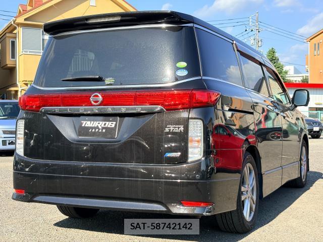 Nissan ELGRAND 2019-10 8726659-10