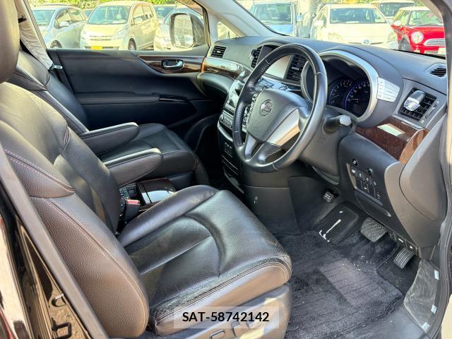 Nissan ELGRAND 2019-10 8726659-5